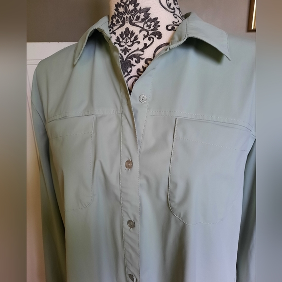 Lysse NWT Blouse - Picture 2 of 9